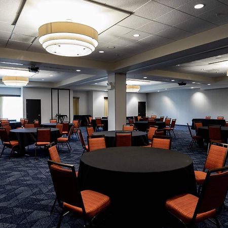 Courtyard By Marriott Cincinnati Midtown/Rookwood Buitenkant foto