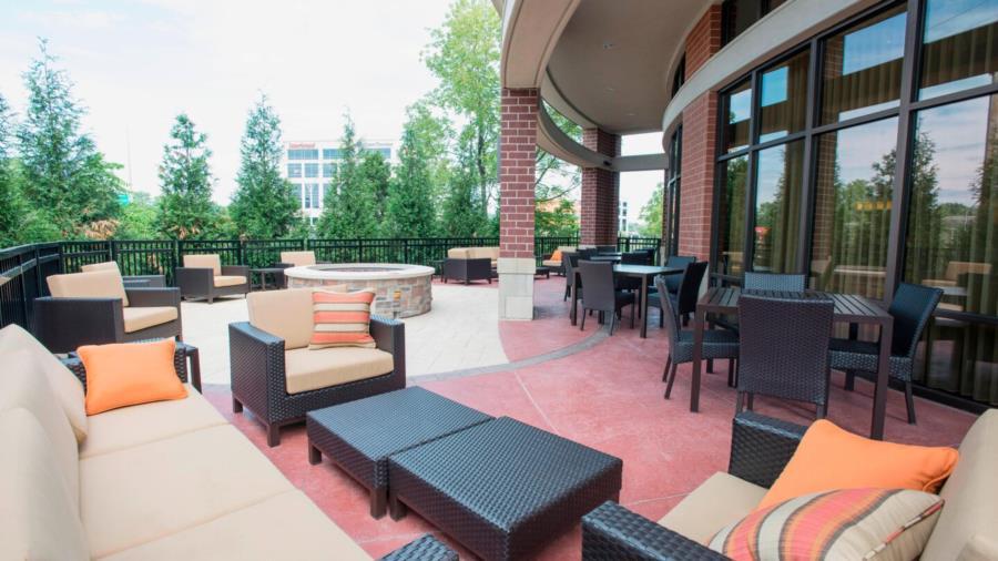 Courtyard By Marriott Cincinnati Midtown/Rookwood Buitenkant foto
