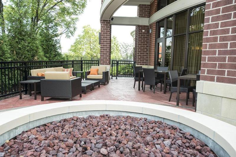Courtyard By Marriott Cincinnati Midtown/Rookwood Buitenkant foto