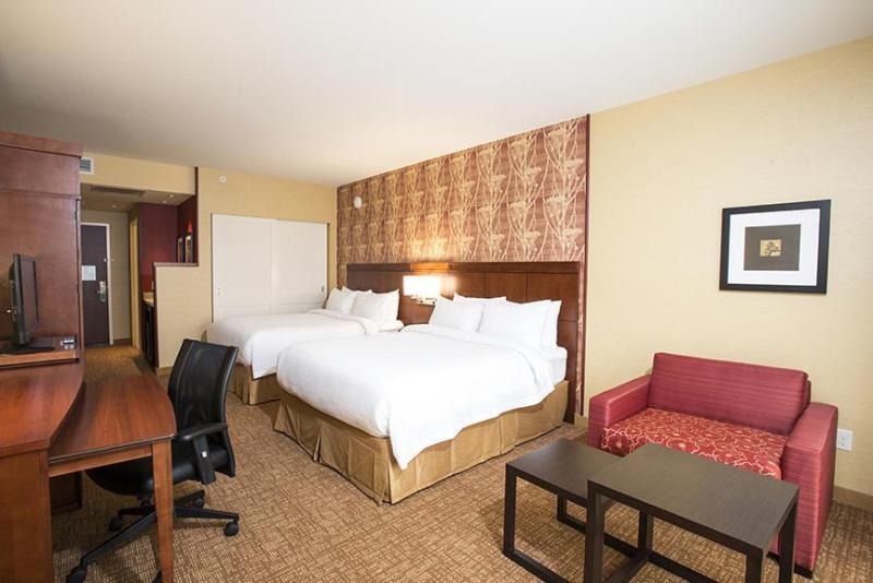 Courtyard By Marriott Cincinnati Midtown/Rookwood Buitenkant foto