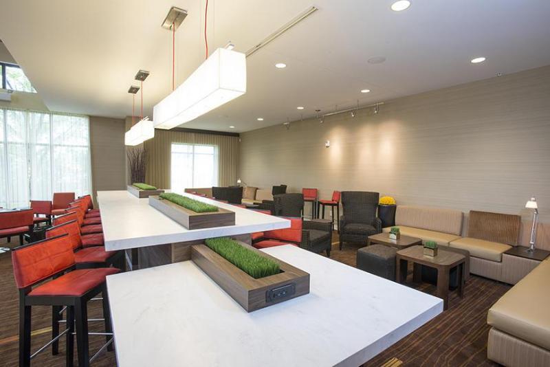 Courtyard By Marriott Cincinnati Midtown/Rookwood Buitenkant foto